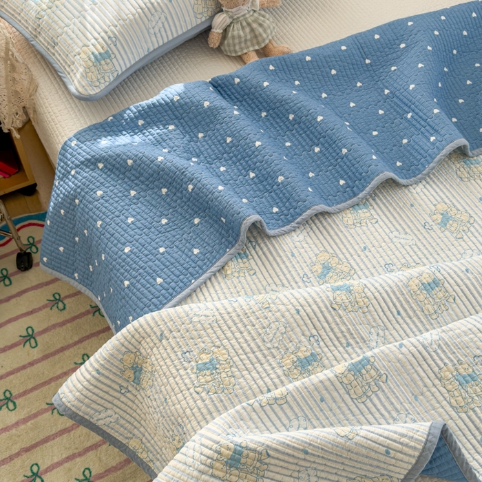 91家纺网 家纺一手货源 找家纺 茉夕家纺 2026新款春季双面纯棉印花单品床盖单件床盖 漫步旅行