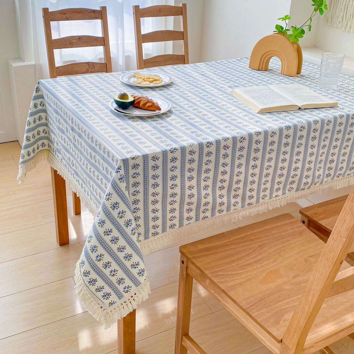 91家纺网 家纺一手货源 找家纺 棉乐町家居 2025新款ins风印花老粗布桌布 兰心