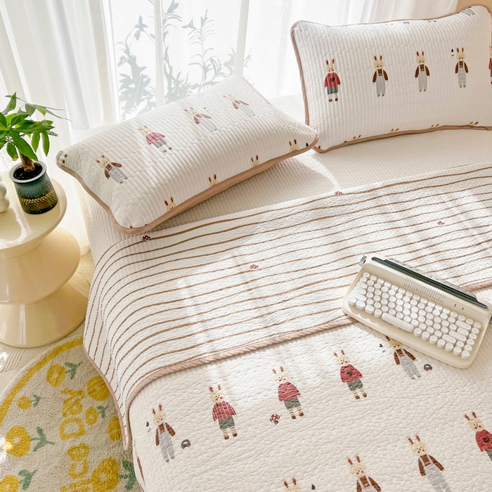 91家纺网 家纺一手货源 找家纺 茉夕家纺 2026新款春季双面纯棉印花单品床盖单件床盖 蘑菇兔