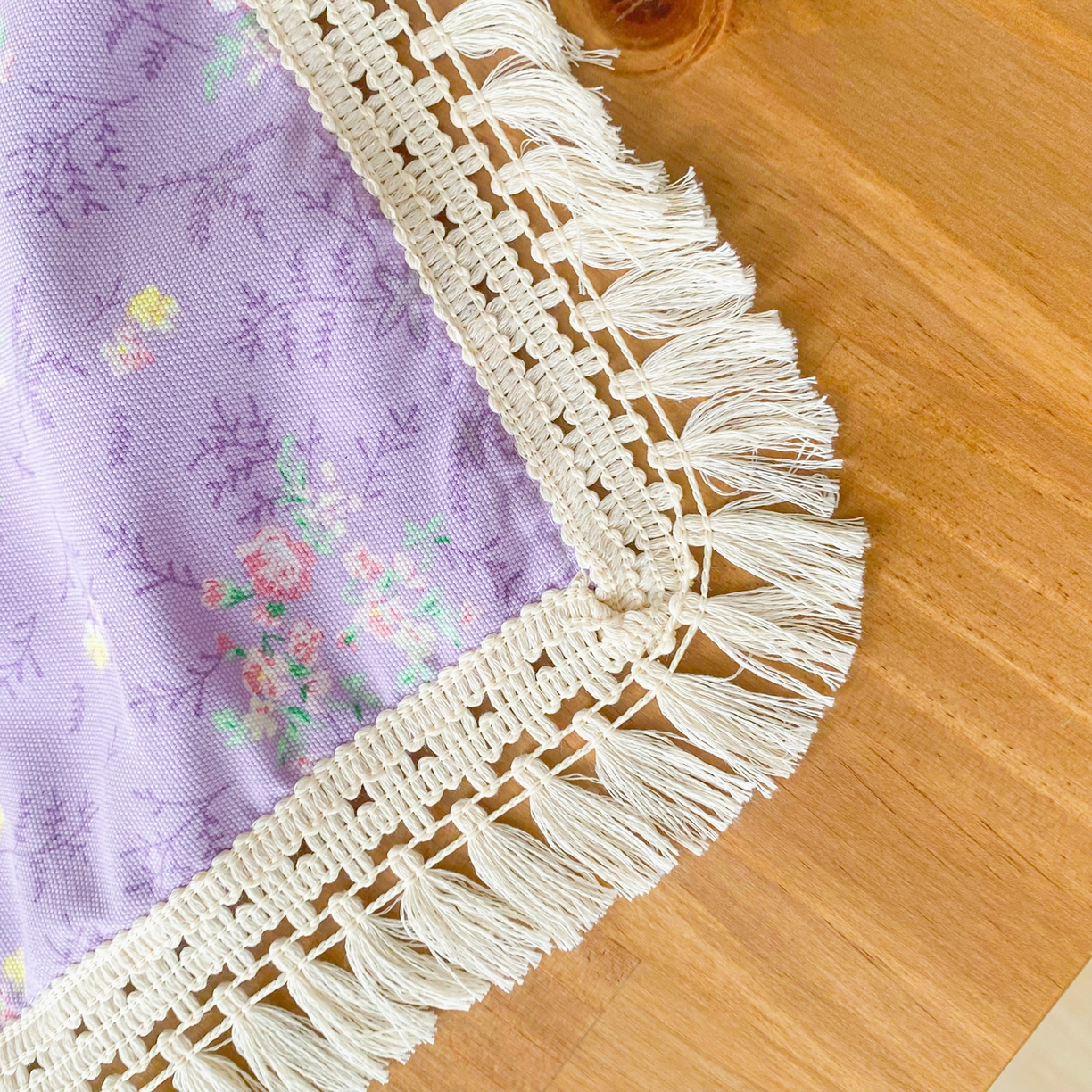 91家纺网 家纺一手货源 找家纺 棉乐町家居 2025新款ins风印花老粗布桌布 紫罗兰