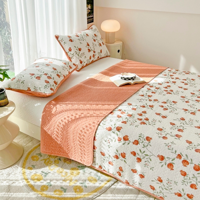 91家纺网 家纺一手货源 找家纺 茉夕家纺 2026新款春季双面纯棉印花单品床盖单件床盖 石榴红了