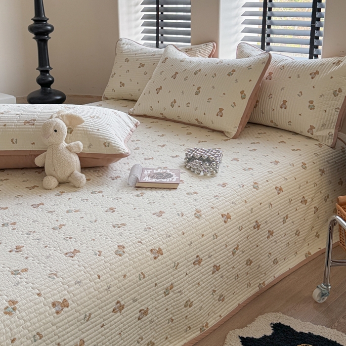 91家纺网 家纺一手货源 找家纺 茉夕家纺 2026新款春季双面纯棉印花单品床盖单件床盖 松果熊