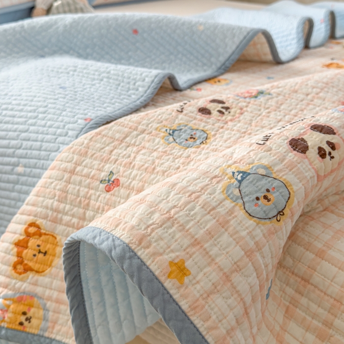 91家纺网 家纺一手货源 找家纺 茉夕家纺 2026新款春季双面纯棉印花单品床盖单件床盖 童话世界