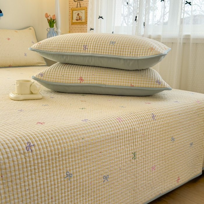 91家纺网 家纺一手货源 找家纺 茉夕家纺 2026新款春季双面纯棉印花单品床盖单件床盖 夏日恋格（黄）