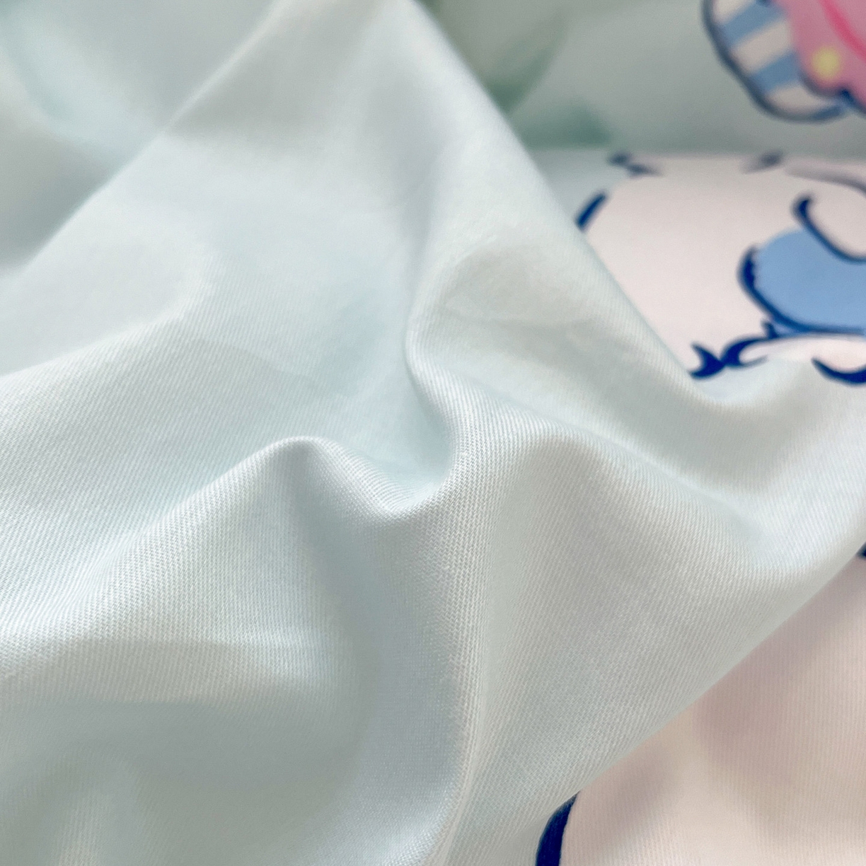 91家纺网 家纺一手货源 找家纺 暮思家居 2026新款正版授权三丽鸥全棉纯棉四件套系列-第一批 奶牛大耳狗