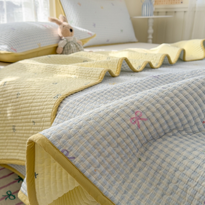 91家纺网 家纺一手货源 找家纺 茉夕家纺 2026新款春季双面纯棉印花单品床盖单件床盖 夏日恋格（蓝）