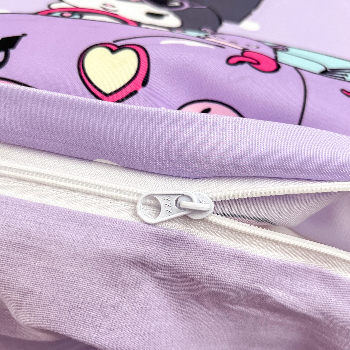 91家纺网 家纺一手货源 找家纺 暮思家居 2026新款正版授权三丽鸥全棉纯棉四件套系列-第一批 汽车库洛米