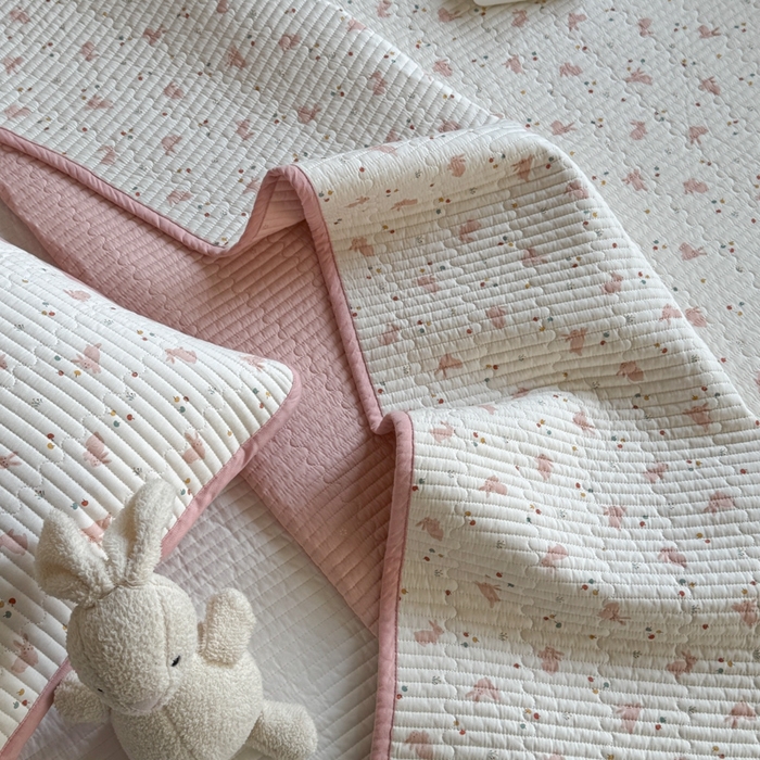 91家纺网 家纺一手货源 找家纺 茉夕家纺 2026新款春季双面纯棉印花单品床盖单件床盖 小粉兔