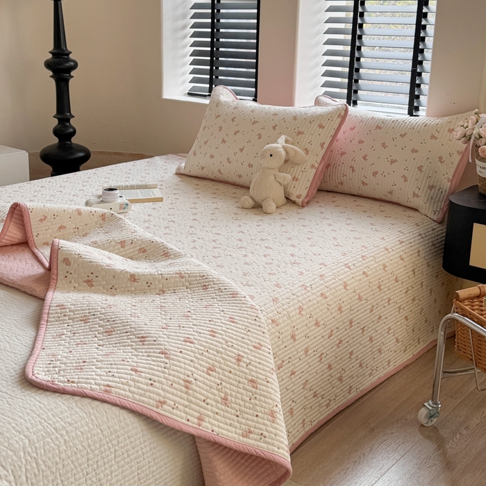 91家纺网 家纺一手货源 找家纺 茉夕家纺 2026新款春季双面纯棉印花单品床盖单件床盖 小粉兔
