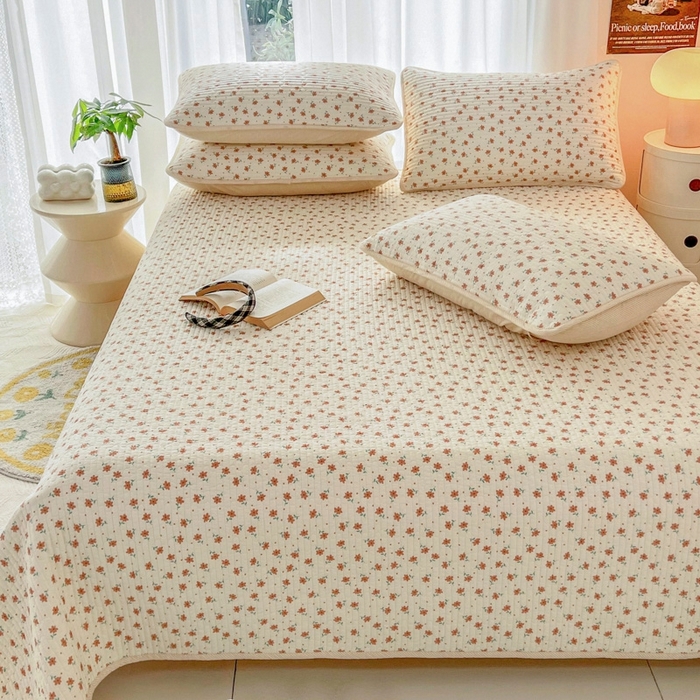 91家纺网 家纺一手货源 找家纺 茉夕家纺 2026新款春季双面纯棉印花单品床盖单件床盖 小花飘飘