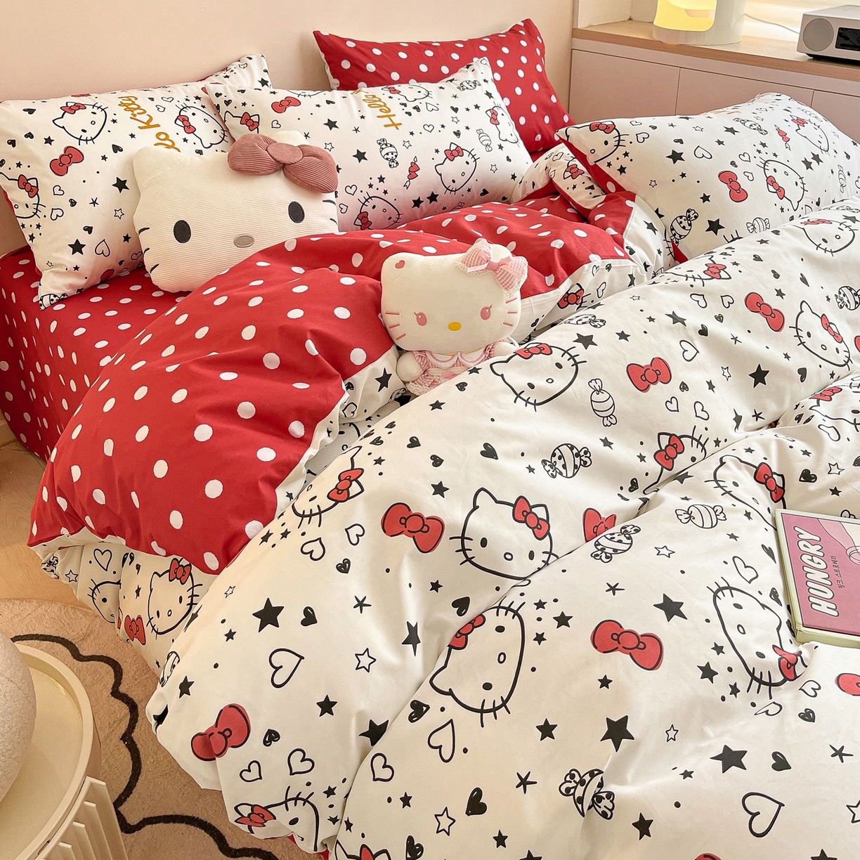 91家纺网 家纺一手货源 找家纺 暮思家居 2026新款正版授权三丽鸥全棉纯棉四件套系列-第一批 糖果KT