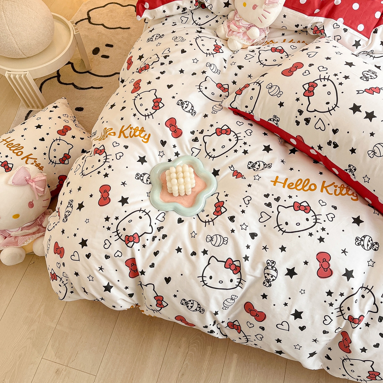 91家纺网 家纺一手货源 找家纺 暮思家居 2026新款正版授权三丽鸥全棉纯棉四件套系列-第一批 糖果KT