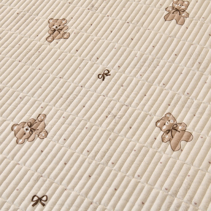 91家纺网 家纺一手货源 找家纺 悠米悠家 2026新款卡通棉拼绒夹棉床盖单品床盖床盖单件 可可萌熊