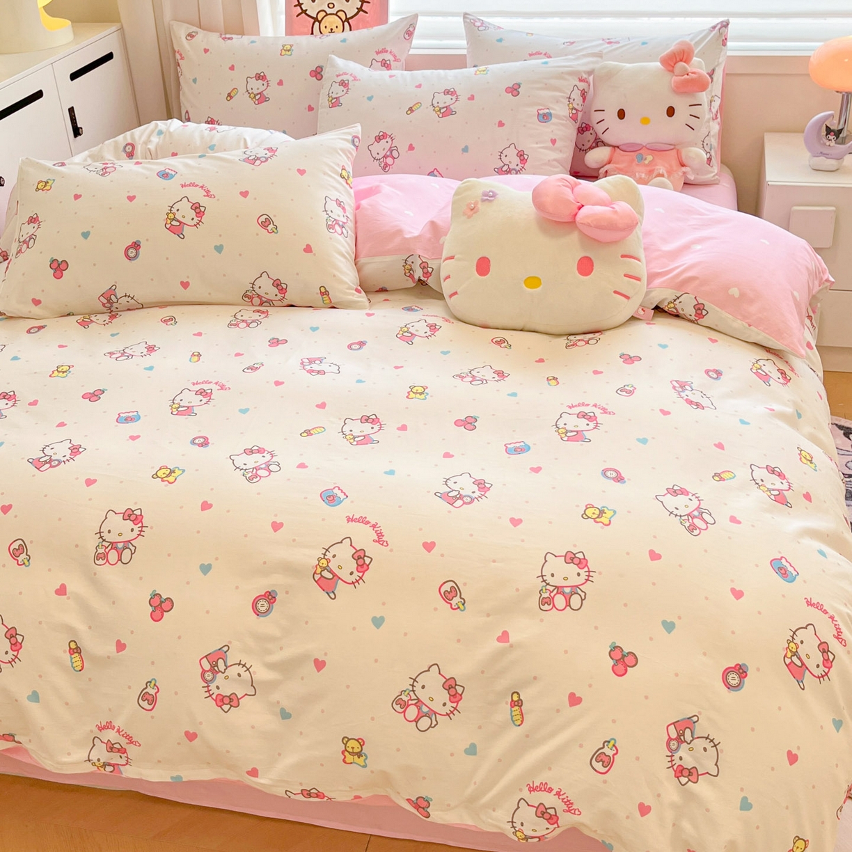 91家纺网 家纺一手货源 找家纺 暮思家居 2026新款正版授权三丽鸥全棉纯棉四件套系列-第一批 甜甜凯蒂