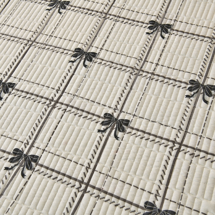 91家纺网 家纺一手货源 找家纺 悠米悠家 2026新款卡通棉拼绒夹棉床盖单品床盖床盖单件 格调蝶韵