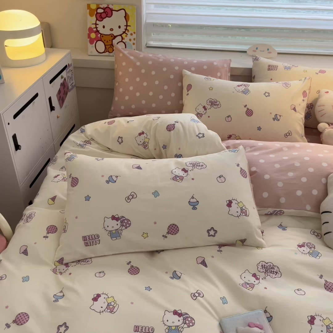 91家纺网 家纺一手货源 找家纺 暮思家居 2026新款正版授权三丽鸥全棉纯棉四件套系列-第一批 甜筒凯蒂