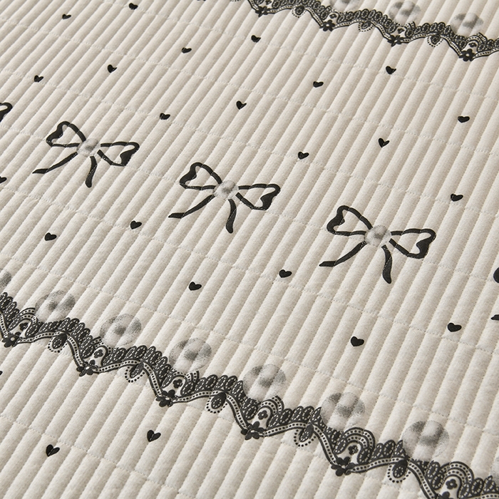 91家纺网 家纺一手货源 找家纺 悠米悠家 2026新款卡通棉拼绒夹棉床盖单品床盖床盖单件 赫本日记