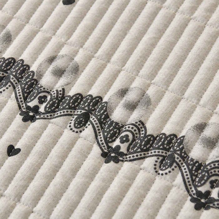 91家纺网 家纺一手货源 找家纺 悠米悠家 2026新款卡通棉拼绒夹棉床盖单品床盖床盖单件 赫本日记