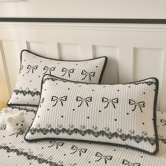 91家纺网 家纺一手货源 找家纺 悠米悠家 2026新款卡通棉拼绒夹棉床盖单品床盖床盖单件 赫本日记