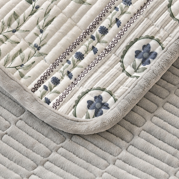 91家纺网 家纺一手货源 找家纺 悠米悠家 2026新款卡通棉拼绒夹棉床盖单品床盖床盖单件 青屿花园