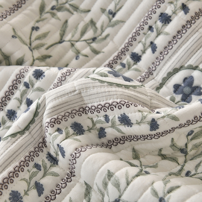 91家纺网 家纺一手货源 找家纺 悠米悠家 2026新款卡通棉拼绒夹棉床盖单品床盖床盖单件 青屿花园