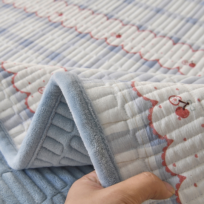 91家纺网 家纺一手货源 找家纺 悠米悠家 2026新款卡通棉拼绒夹棉床盖单品床盖床盖单件 告白气球