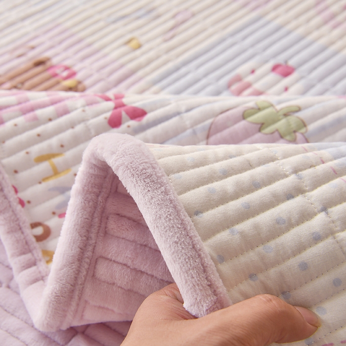 91家纺网 家纺一手货源 找家纺 悠米悠家 2026新款卡通棉拼绒夹棉床盖单品床盖床盖单件 趣味乐园