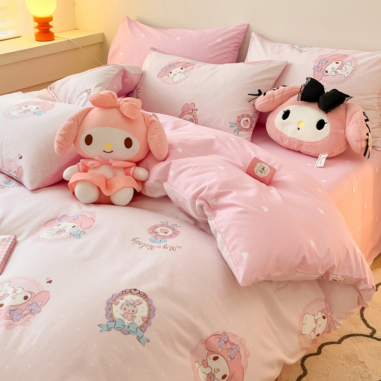 91家纺网 家纺一手货源 找家纺 暮思家居 2026新款正版授权三丽鸥全棉纯棉四件套系列-第一批 小兔美乐蒂