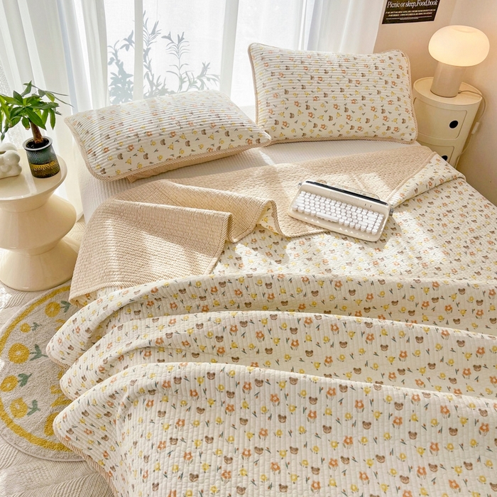 91家纺网 家纺一手货源 找家纺 茉夕家纺 2026新款春季双面纯棉印花单品床盖单件床盖 小花熊