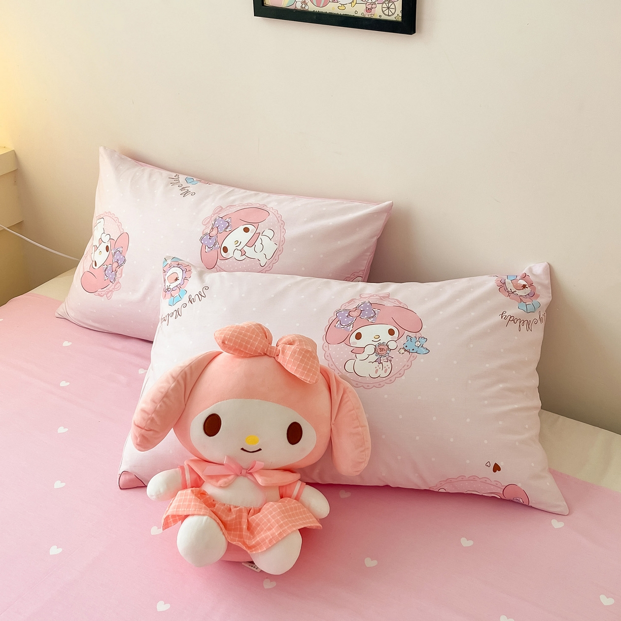 91家纺网 家纺一手货源 找家纺 暮思家居 2026新款正版授权三丽鸥全棉纯棉四件套系列-第一批 小兔美乐蒂