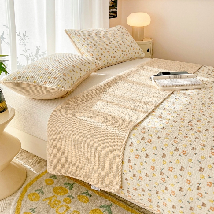 91家纺网 家纺一手货源 找家纺 茉夕家纺 2026新款春季双面纯棉印花单品床盖单件床盖 小花熊