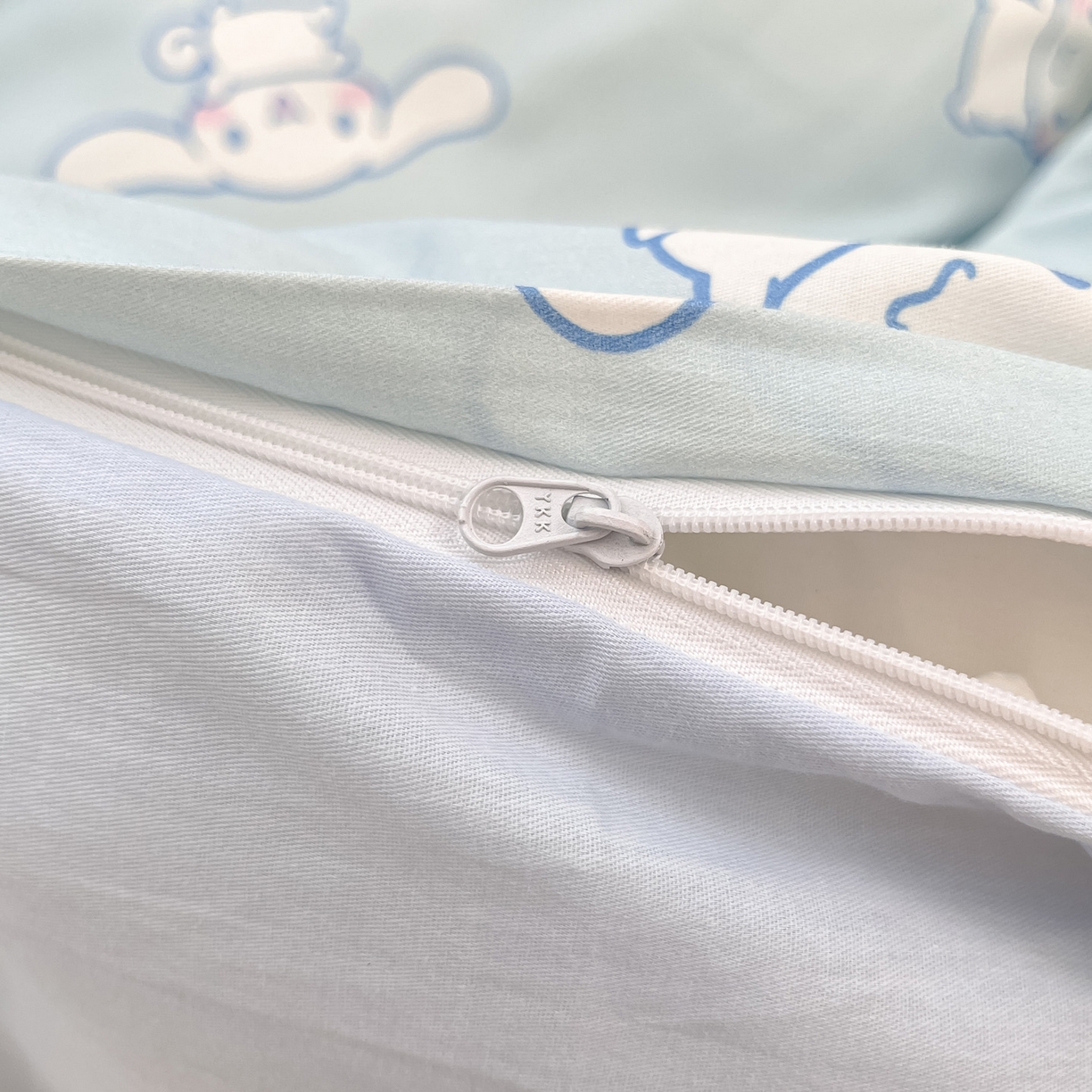 91家纺网 家纺一手货源 找家纺 暮思家居 2026新款正版授权三丽鸥全棉纯棉四件套系列-第一批 星星玉桂狗