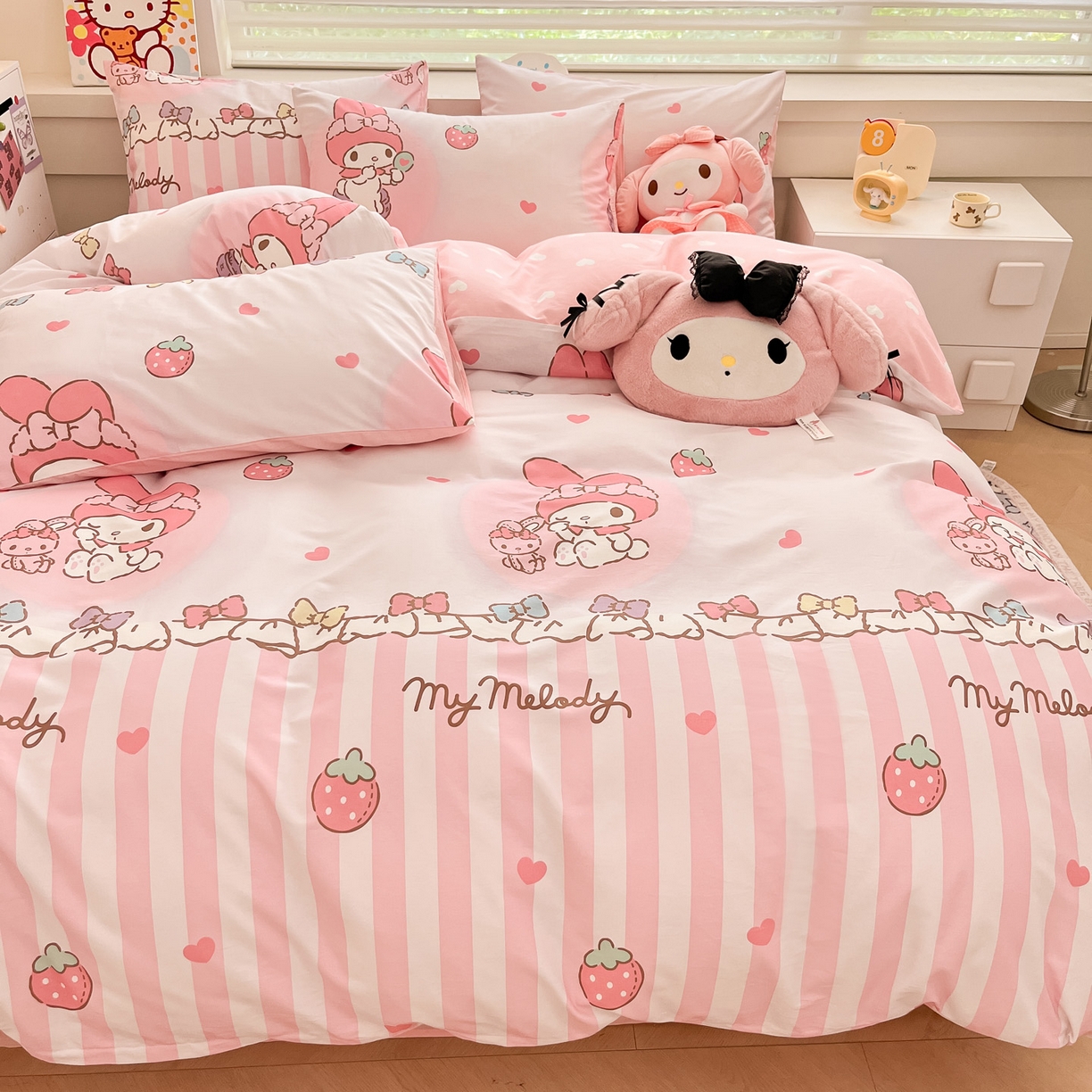 91家纺网 家纺一手货源 找家纺 暮思家居 2026新款正版授权三丽鸥全棉纯棉四件套系列-第一批 洋娃娃美乐蒂