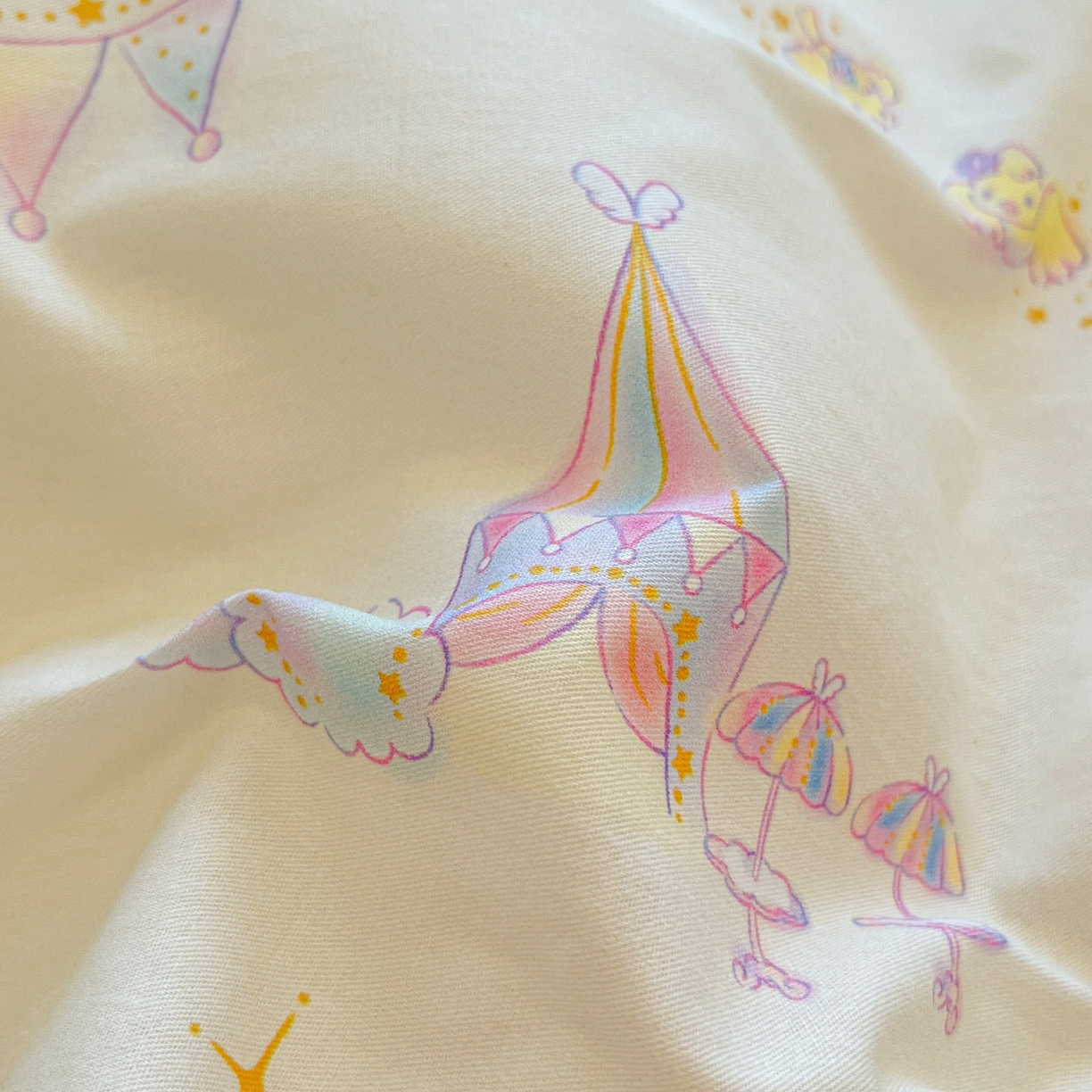 91家纺网 家纺一手货源 找家纺 暮思家居 2026新款正版授权三丽鸥全棉纯棉四件套系列-第一批 游乐园大耳狗