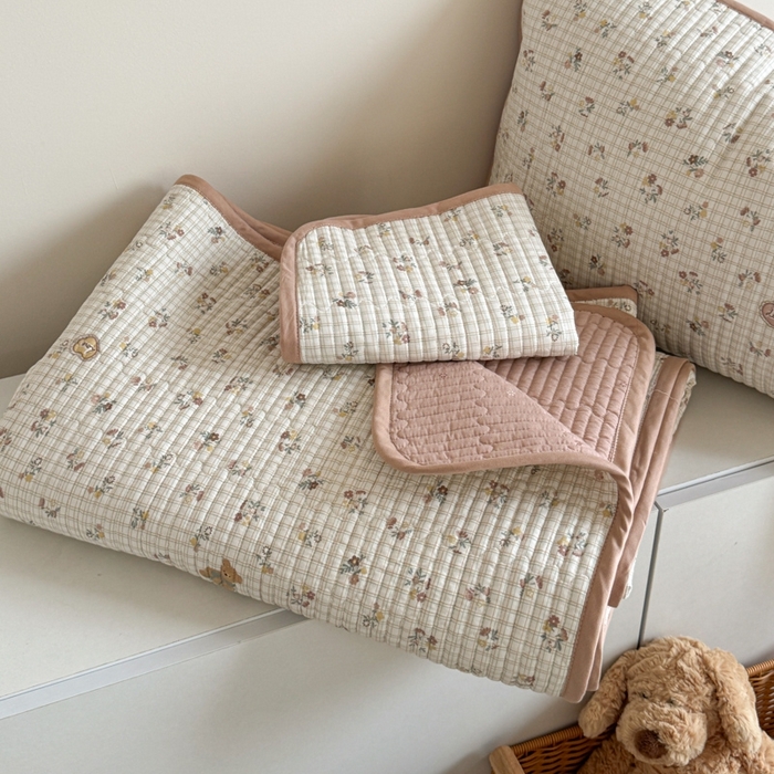 91家纺网 家纺一手货源 找家纺 茉夕家纺 2026新款春季双面纯棉印花单品床盖单件床盖 小熊时光