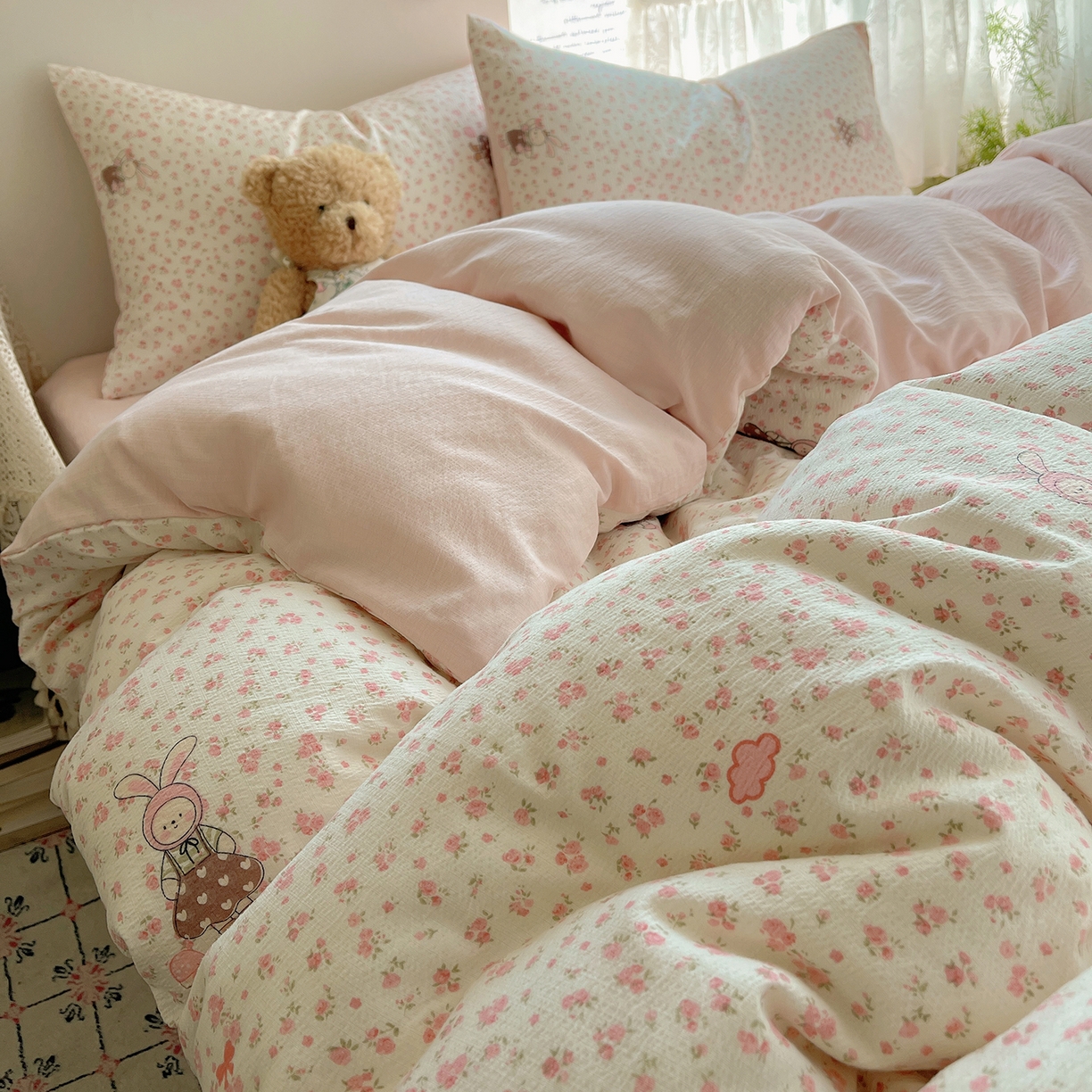 91家纺网 家纺一手货源 找家纺 沐芷 2026 【提供买家秀】简约可爱双层纱四件套床上用品 单被套/四件套 彼岸-芭比兔