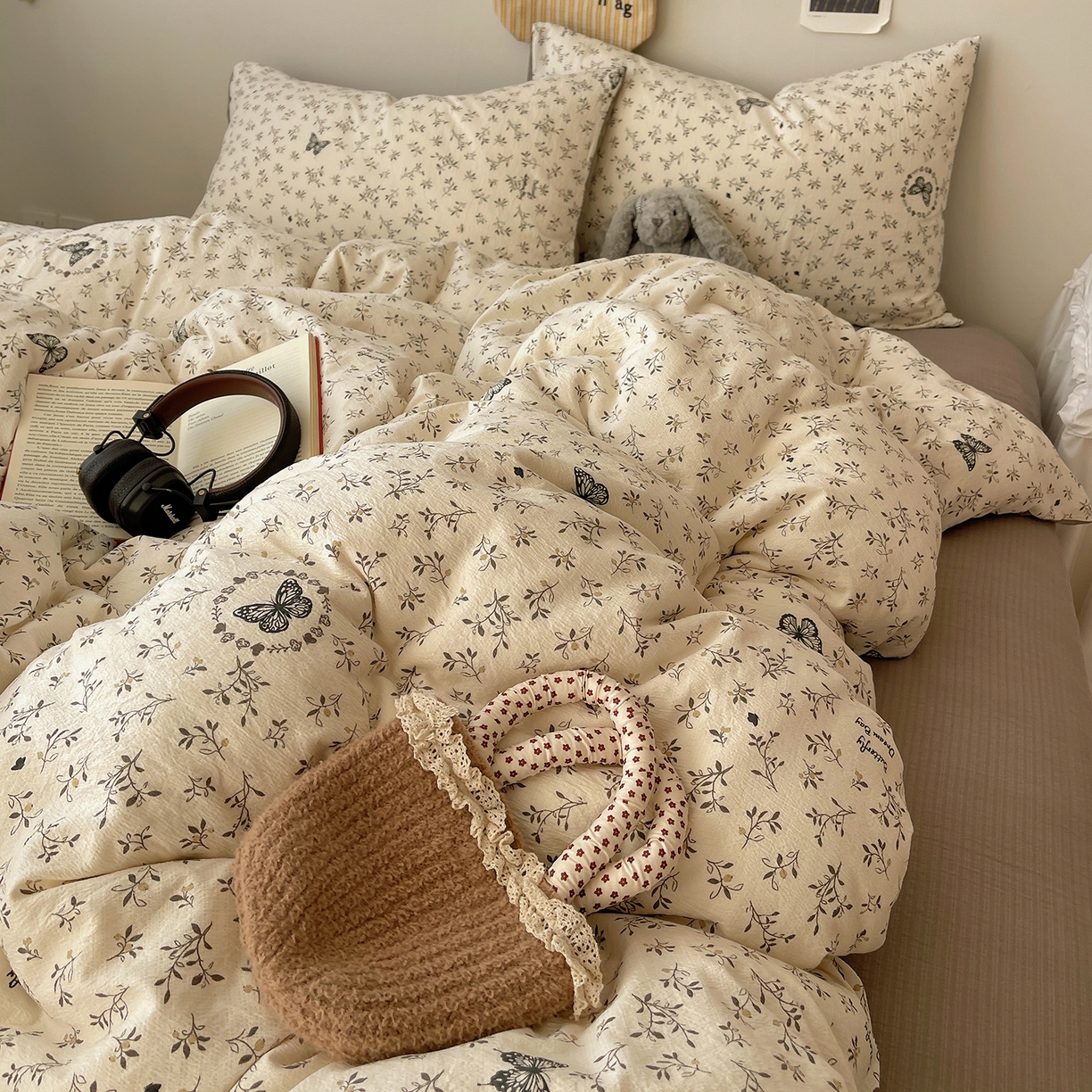 91家纺网 家纺一手货源 找家纺 沐芷 2026 【提供买家秀】简约可爱双层纱四件套床上用品 单被套/四件套 彼岸-困蝶