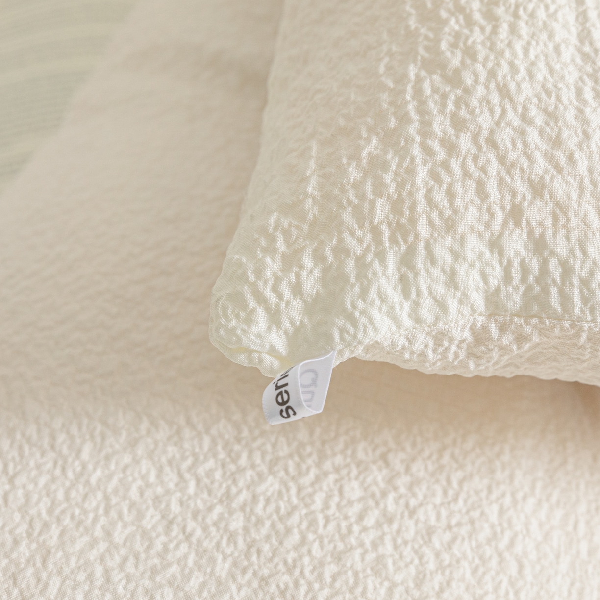 91家纺网 家纺一手货源 找家纺 好尚居 2026新款A类超柔提花贴标纤维被被子被芯 米白