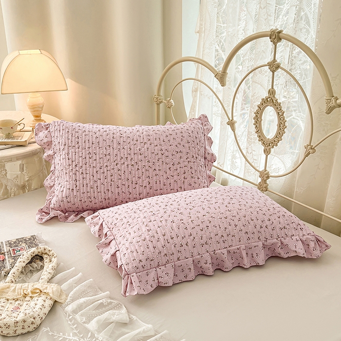 91家纺网 家纺一手货源 找家纺 圣比熊 2026新款A类云朵棉夹棉花边枕套宿舍单人一只装枕芯内胆套-单人枕套 爱丽丝-粉（花边夹棉）