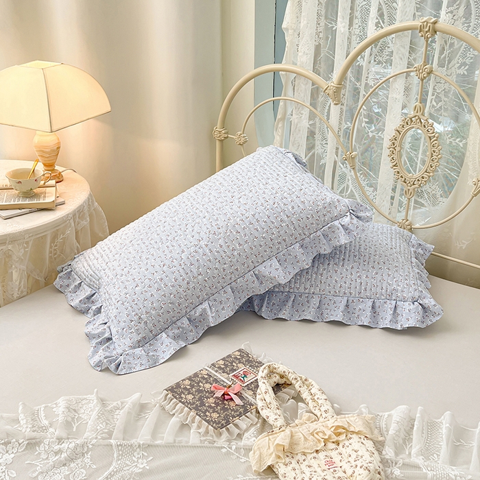 91家纺网 家纺一手货源 找家纺 圣比熊 2026新款A类云朵棉夹棉花边枕套宿舍单人一只装枕芯内胆套-单人枕套 满天星-蓝（花边夹棉）