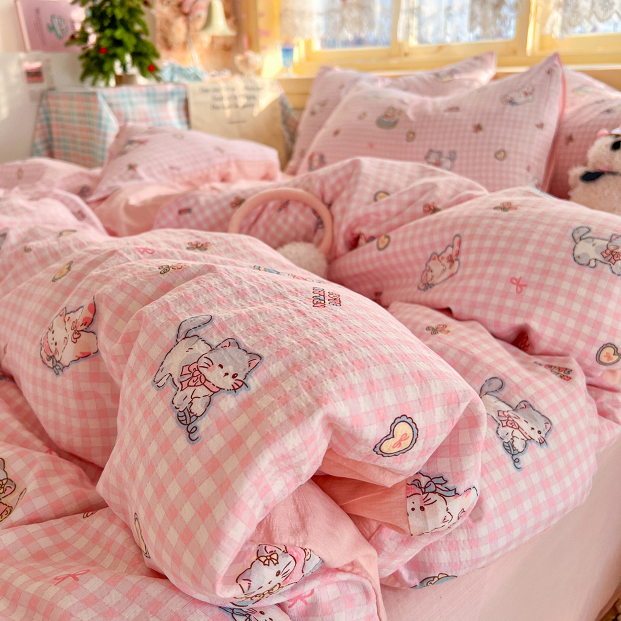 91家纺网 家纺一手货源 找家纺 瑞钰 2025新款云感双层纱暗合四件套 可爱喵星球