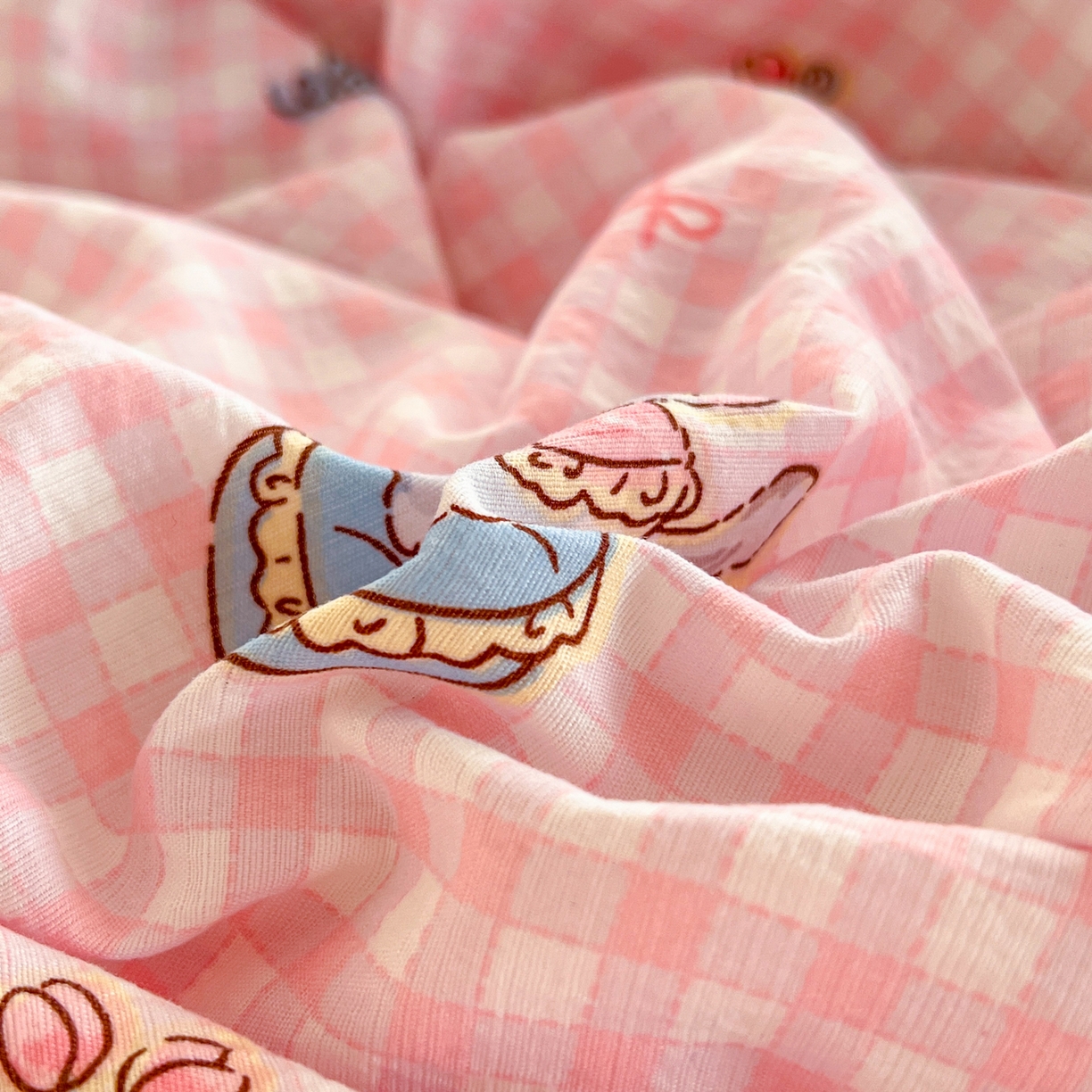 91家纺网 家纺一手货源 找家纺 瑞钰 2025新款云感双层纱暗合四件套 可爱喵星球