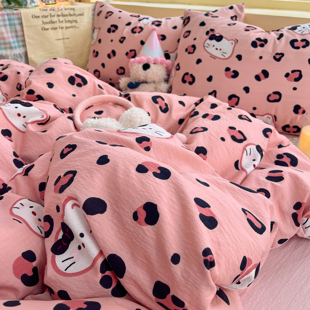 91家纺网 家纺一手货源 找家纺 瑞钰 2025新款云感双层纱暗合四件套 大脸喵