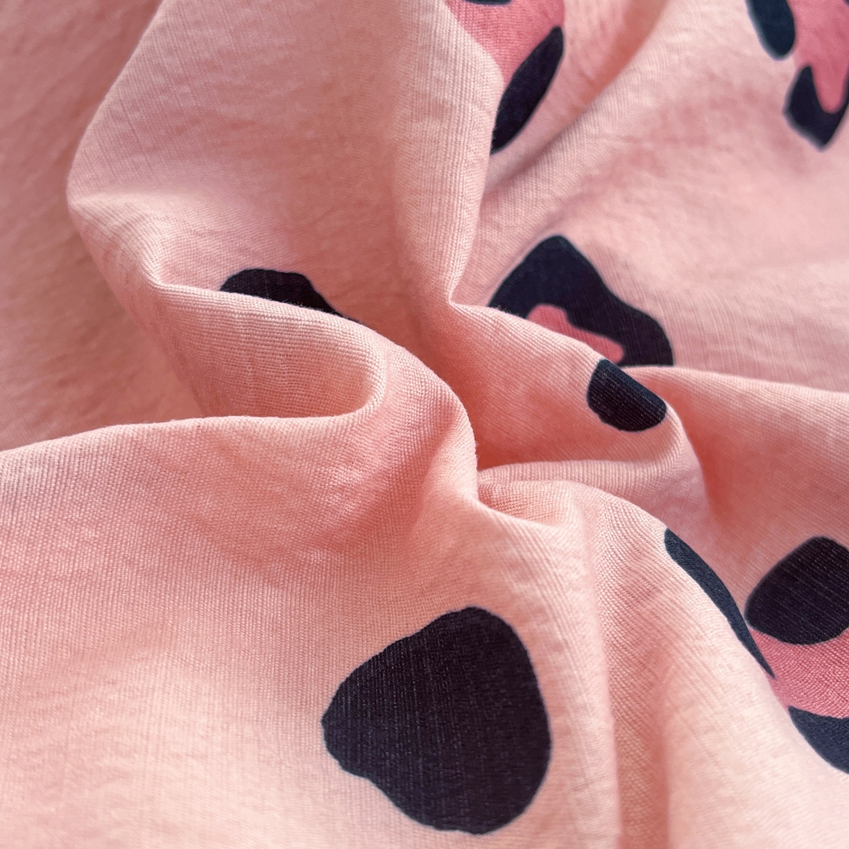 91家纺网 家纺一手货源 找家纺 瑞钰 2025新款云感双层纱暗合四件套 大脸喵