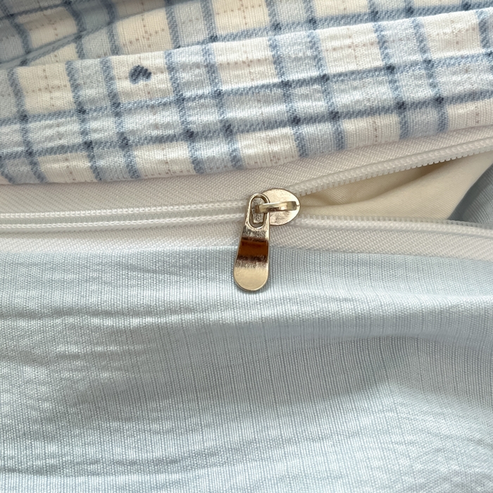 91家纺网 家纺一手货源 找家纺 瑞钰 2025新款云感双层纱暗合四件套 蓝格纹