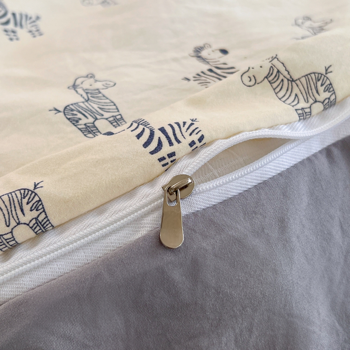 91家纺网 家纺一手货源 找家纺 瑞钰 2026新款A类古法水洗仿棉云感纱四件套斑马