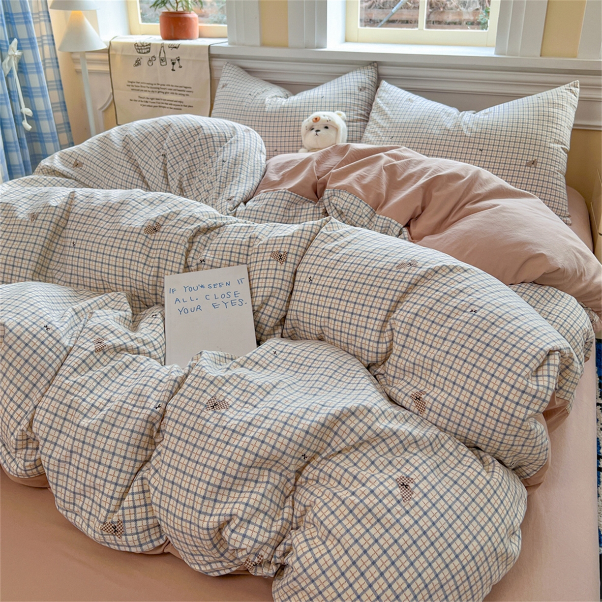 91家纺网 家纺一手货源 找家纺 瑞钰 2026新款A类古法水洗仿棉云感纱四件套焦糖棕格