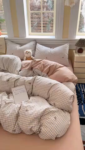 91家纺网 家纺一手货源 找家纺 瑞钰 2026新款A类古法水洗仿棉云感纱四件套焦糖棕格