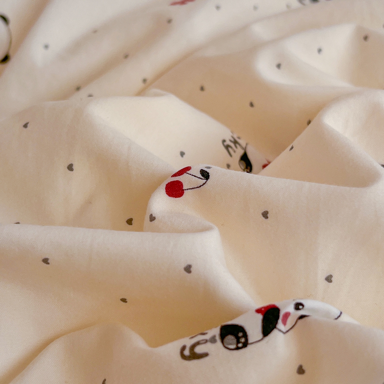 91家纺网 家纺一手货源 找家纺 瑞钰 2026新款A类古法水洗仿棉云感纱四件套幸运熊