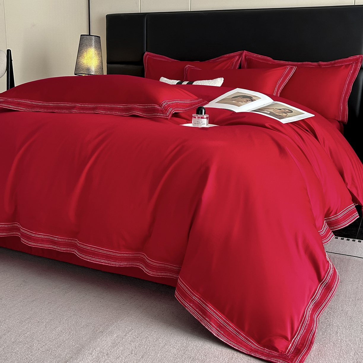 91家纺网 家纺一手货源 找家纺 置顶家纺 2025新款50双股支长绒棉纯棉宽边四件套-米西雅 米西雅-大红